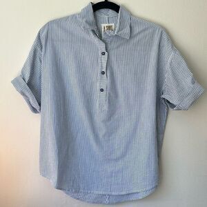 A Shirt Thing blouse short sleeve blue white stripes seersucker XS cotton